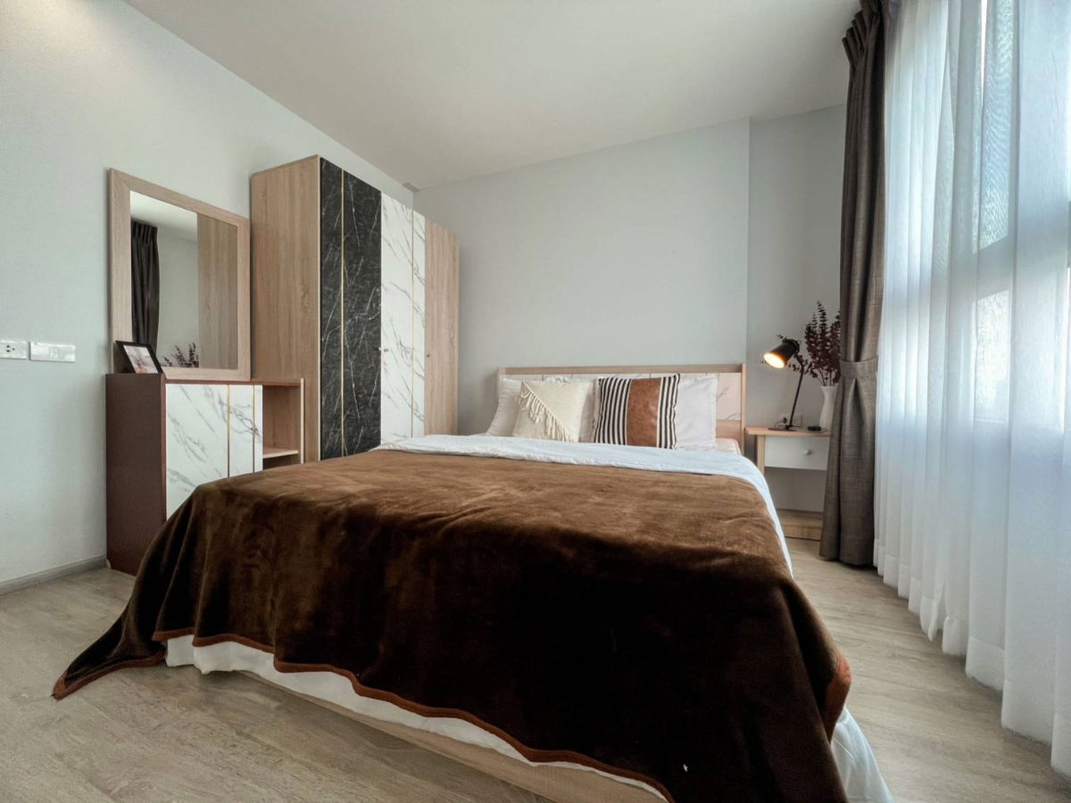 @Condorental condo for rent Rich Park @ Chaophraya