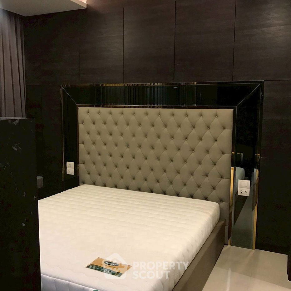 2-BR Condo at Noble Ploenchit near BTS Phloen Chit (ID 2507030)