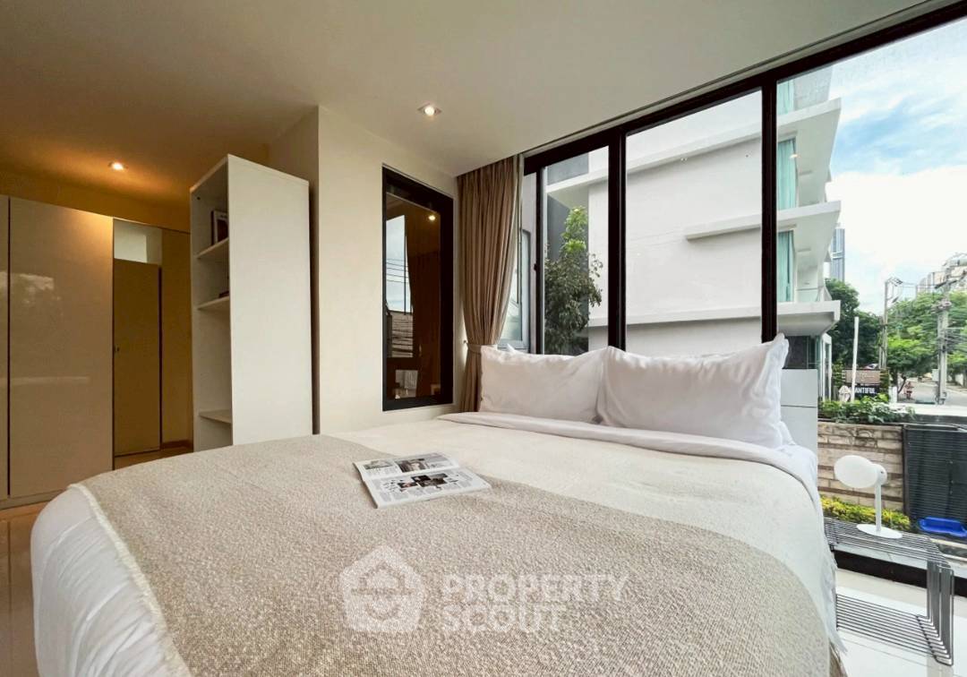 2-BR Condo at Socio Reference 61 near BTS Thong Lor (ID 2333371)