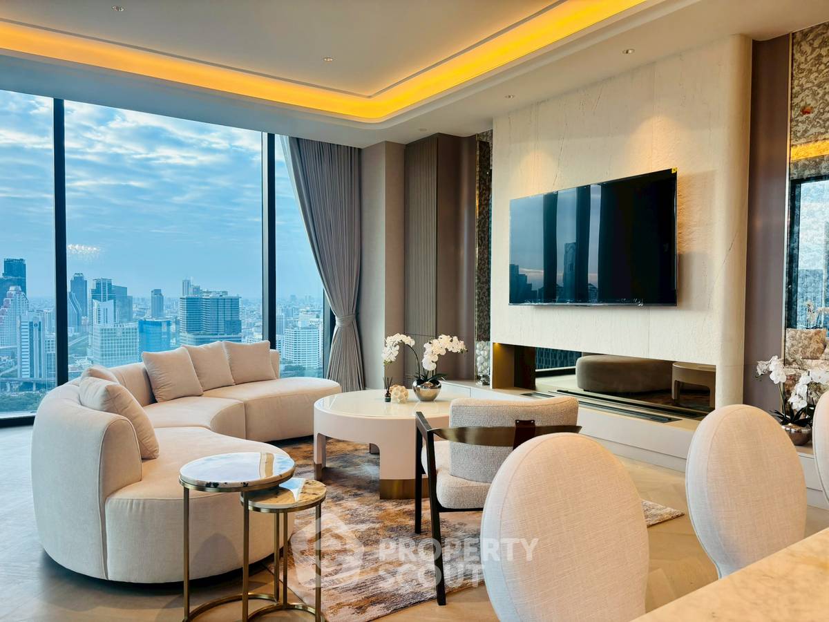 3-BR Condo at One 89 Wireless near MRT Lumphini (ID 2452949)