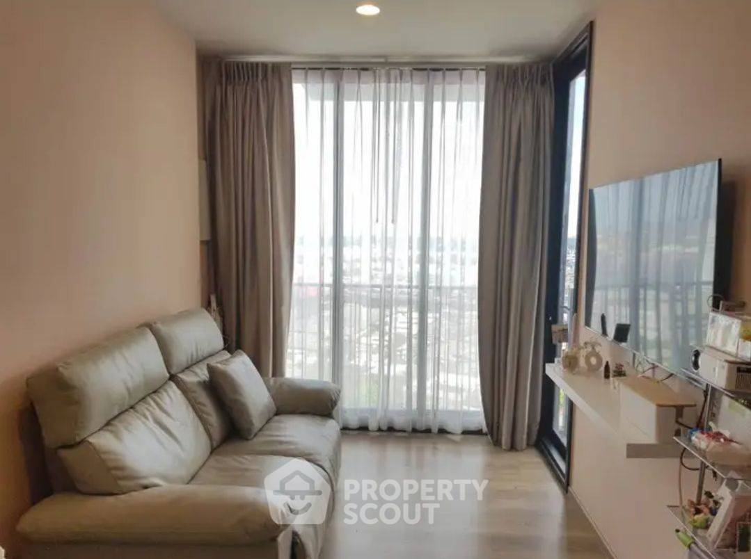1-BR Condo at Oka Haus Sukhumvit 36 near BTS Thong Lor (ID 2004067)