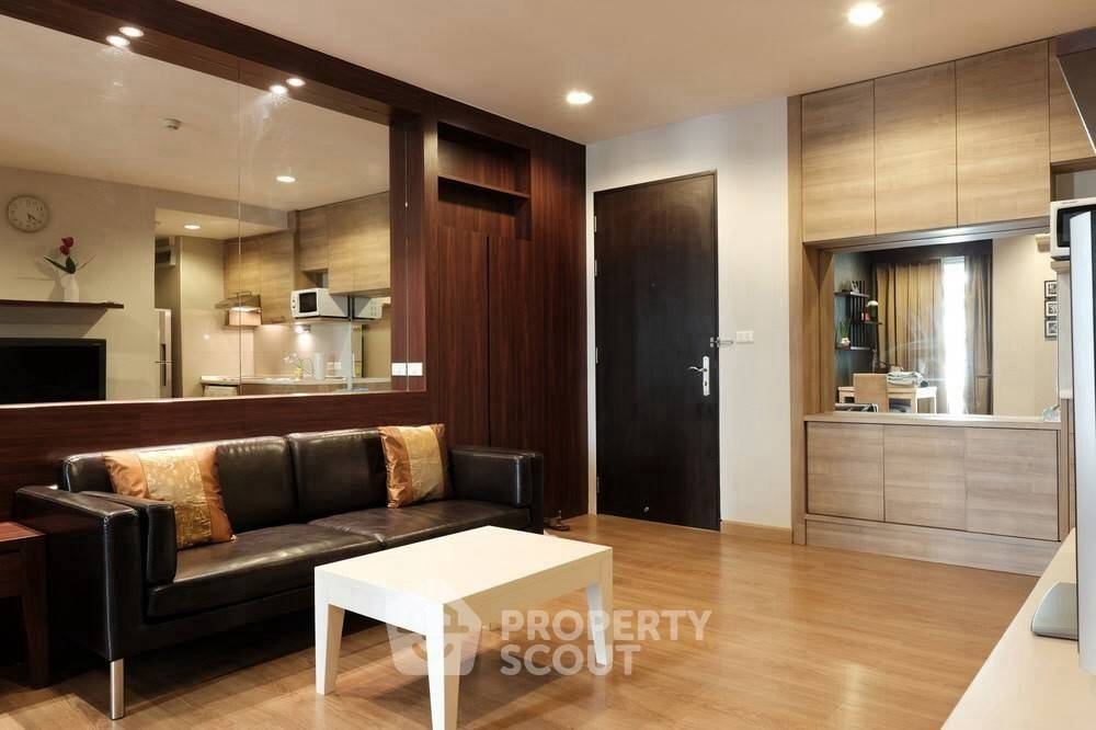 1-BR Condo at The Address Sukhumvit 42 near BTS Ekkamai (ID 2508660)