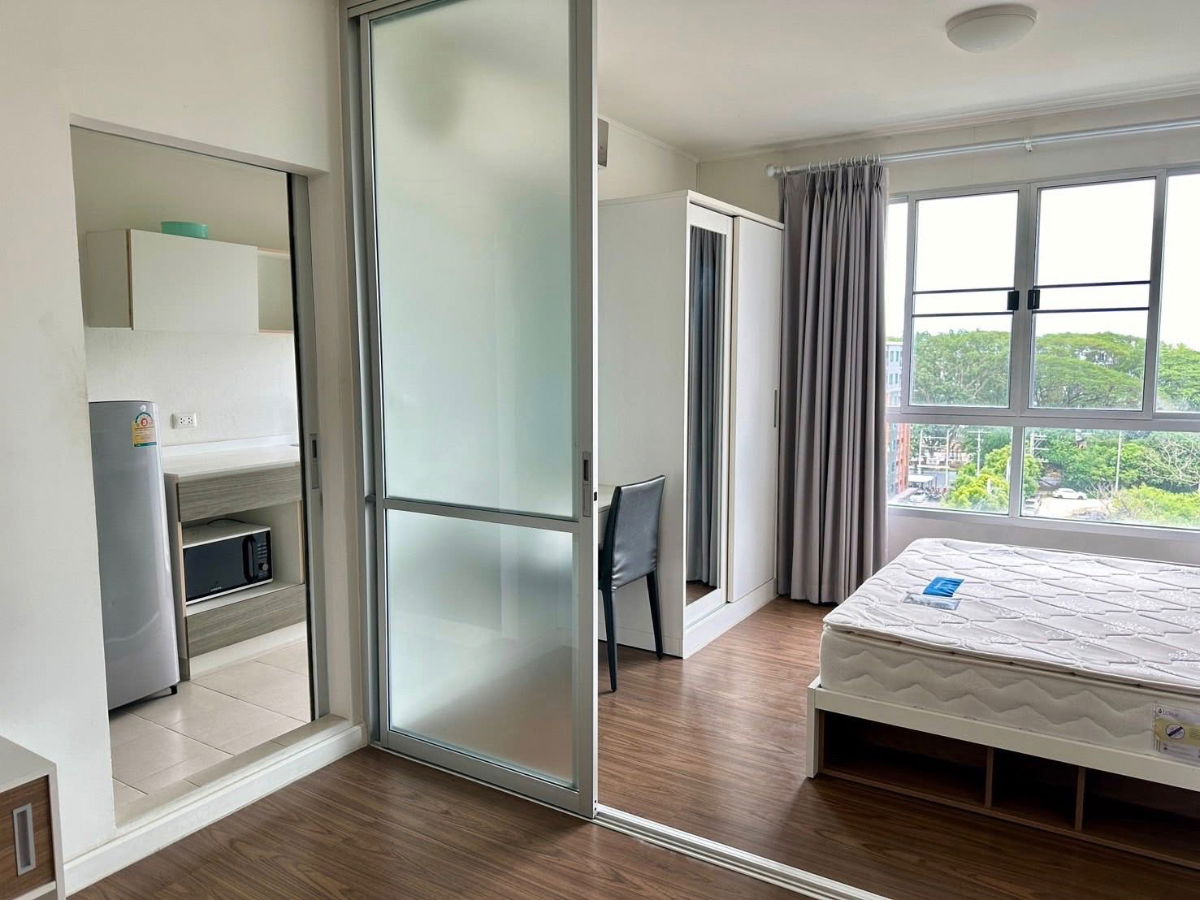 D Condo Nim, next to Central Festival, beautiful room, pool view, ready to move in, only 12,000 baht.