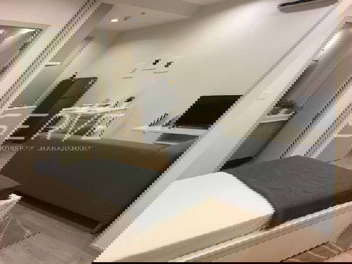 1 Bed Large Room City View  Fully furnished  Good Location Close To  BTS Ratchathewi 300 m. @  Ideo Q Ratchathewi