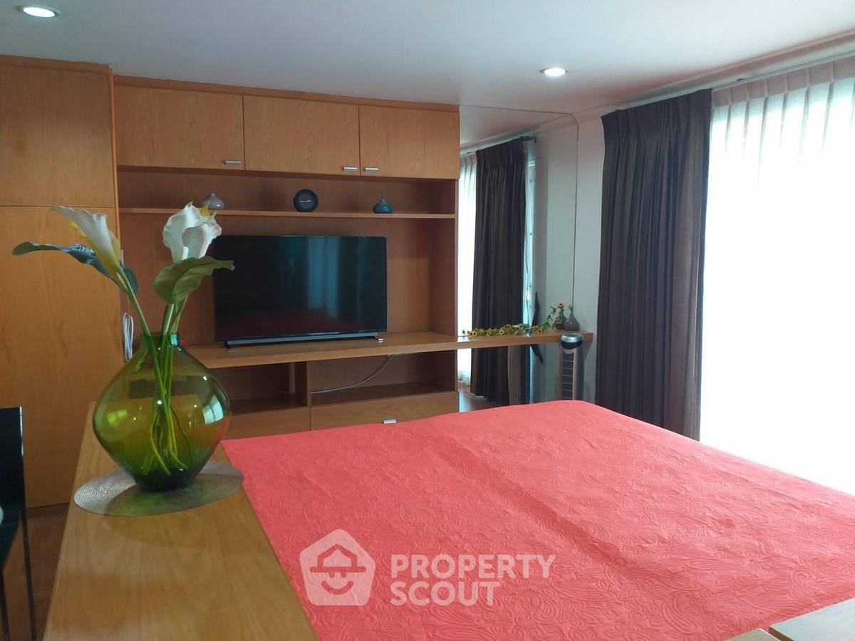1-BR Condo at Grand Park View Asoke near MRT Sukhumvit (ID 452639)