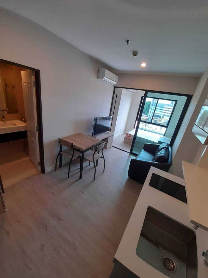 出租公寓 The Sky Sukhumvit 靠近 BTS Udomsuk 35 平方米 家具齐全 租赁 18000-