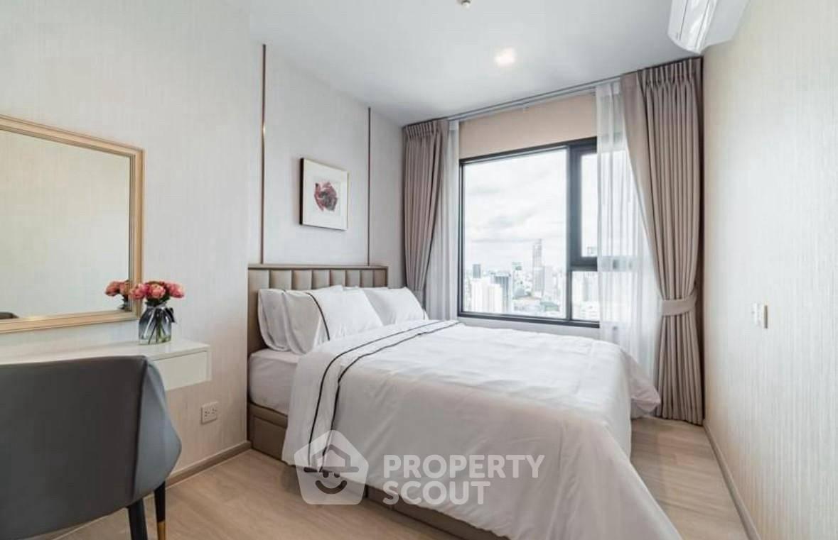 2-BR Condo at Life One Wireless near BTS Phloen Chit (ID 2515521)
