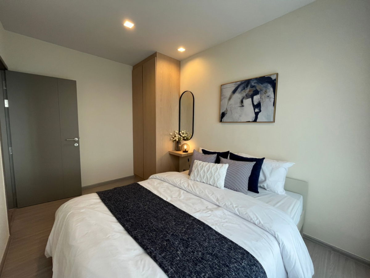 @Condorental condo for rent Life Asoke Hype