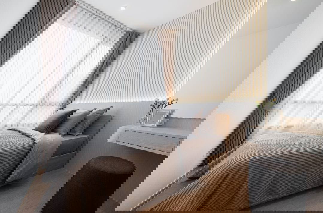 亿卡迈轻轨 450 m。价格 68,000 泰铢 Condo Maru Ekkamai 2（出租）