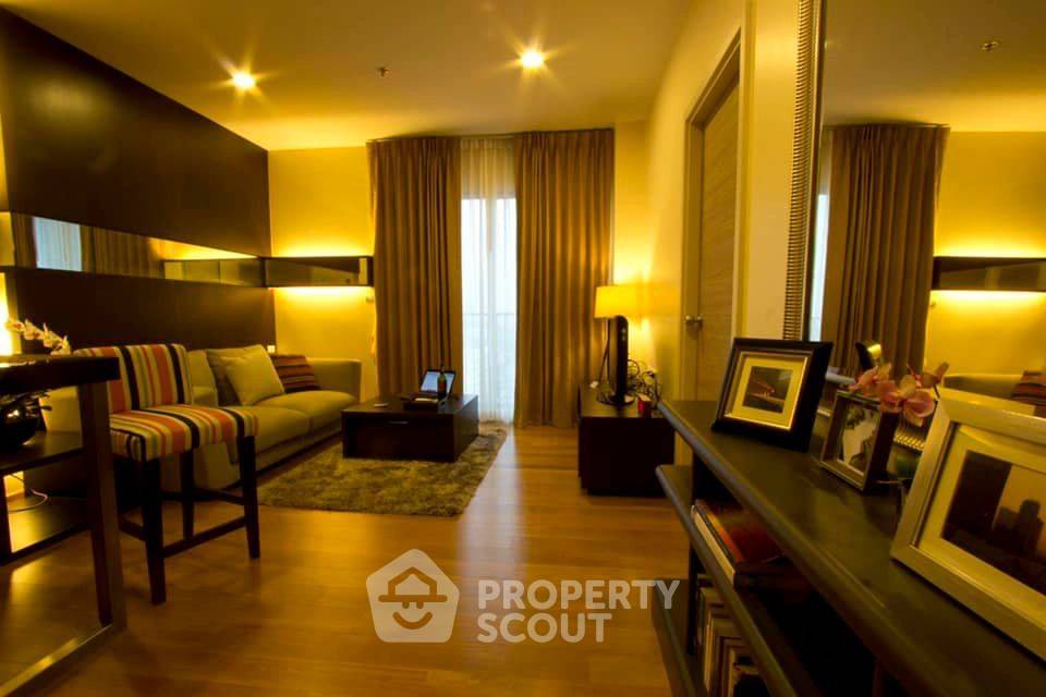 1-BR Condo at Hive Taksin near BTS Wongwian Yai (ID 681304)