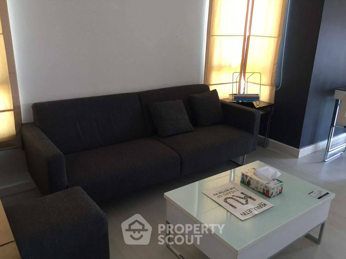 2-BR Condo at The Room Ratchada-Ladprao near MRT Ratchadaphisek (ID 1410915)