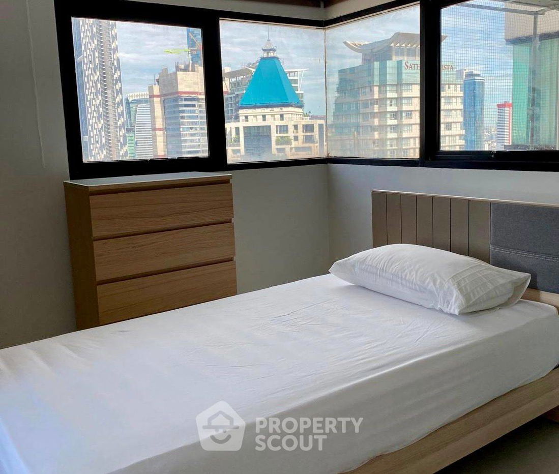 2-BR Condo at Sathorn Gardens near MRT Si Lom (ID 2067082)