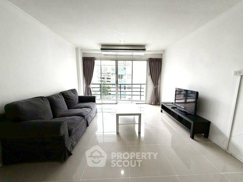 2-BR Condo at Waterford Park Rama 4 near BTS Phra Khanong (ID 2519538)
