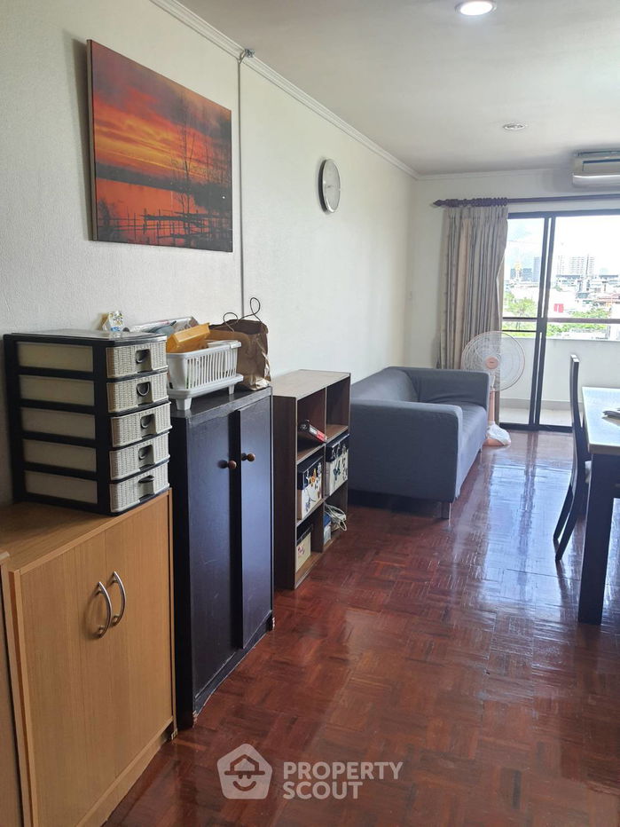 BTS Ari အနီး Centurion Park ရှိ 2-BR ကွန်ဒို (ID 2028124)