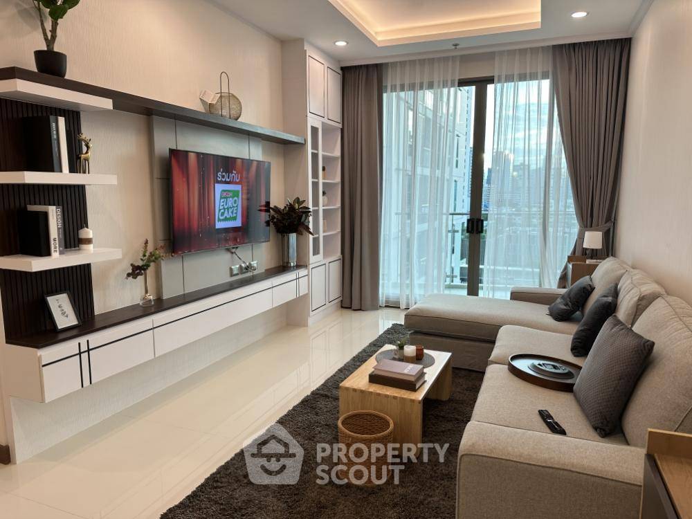 2-BR Condo at Supalai Oriental Sukhumvit 39 near MRT Phetchaburi (ID 2519253)