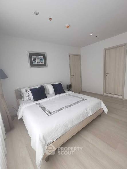 2-BR Condo at Life One Wireless near BTS Phloen Chit (ID 2519627)