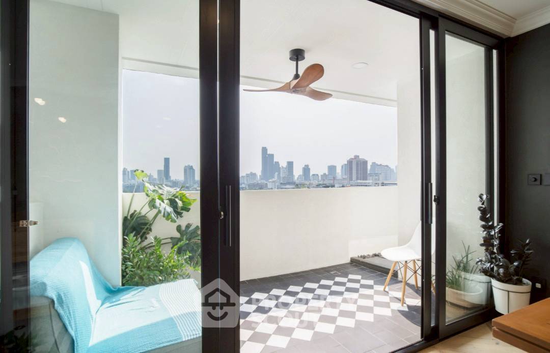 3-BR Condo at D.S. Tower 2 Sukhumvit 39 Condominium near MRT Sukhumvit (ID 2520221)