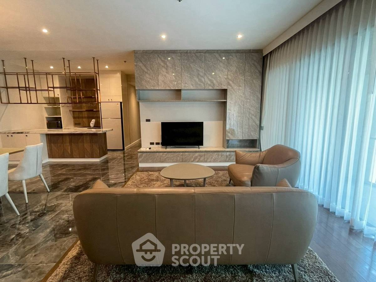 3-BR Condo at The Madison near BTS Phrom Phong (ID 2520722)