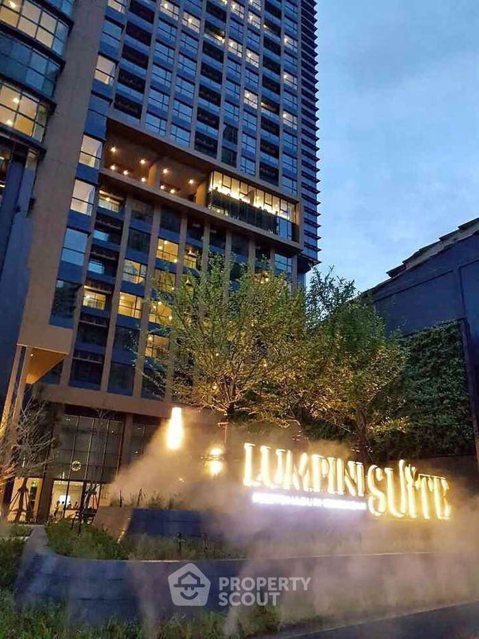1-BR Condo at Lumpini Suite Phetchaburi – Makkasan near ARL Makkasan (ID 2522965)