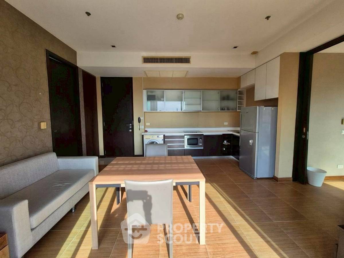 2-BR Condo at The Lofts Yennakart in Chong Nonsi (ID 2520719)