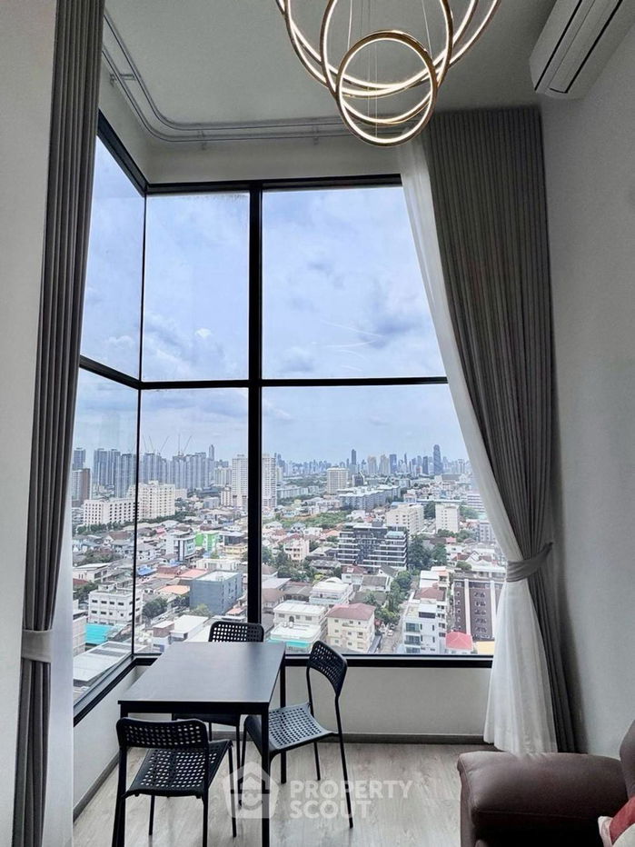 2-BR Condo at SOHO Bangkok Ratchada near MRT Huai Khwang (ID 2525208)