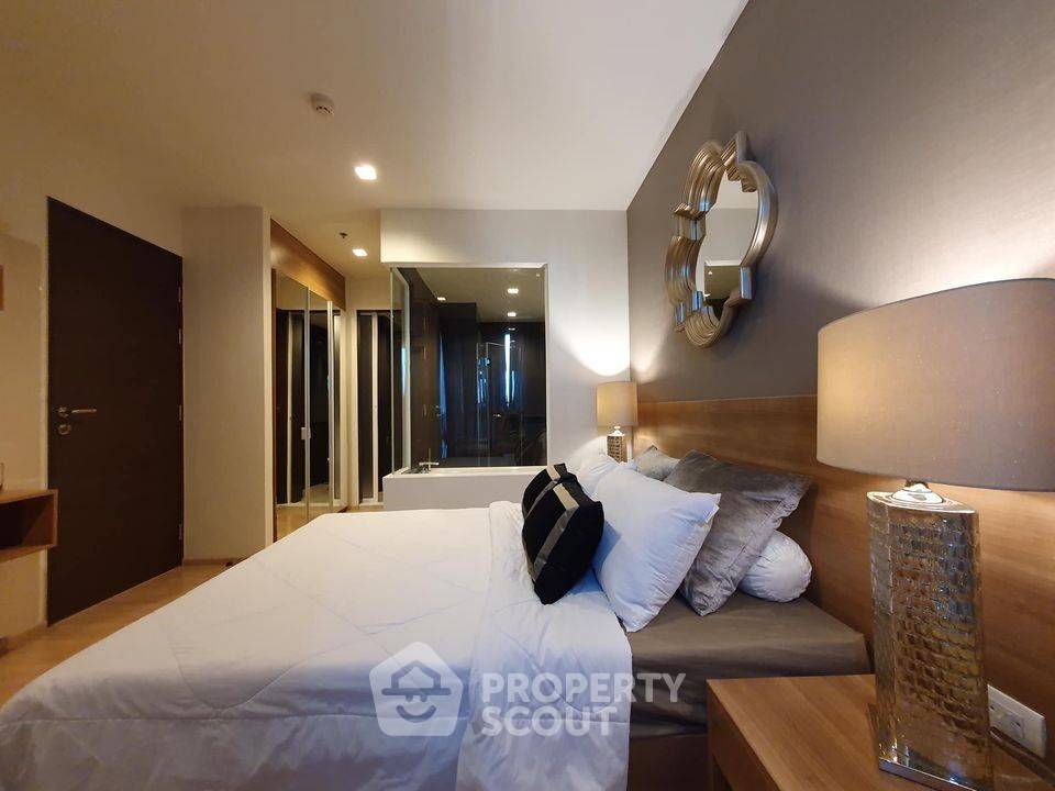 1-BR Condo at Rhythm Sathorn near BTS Saphan Taksin (ID 2522008)