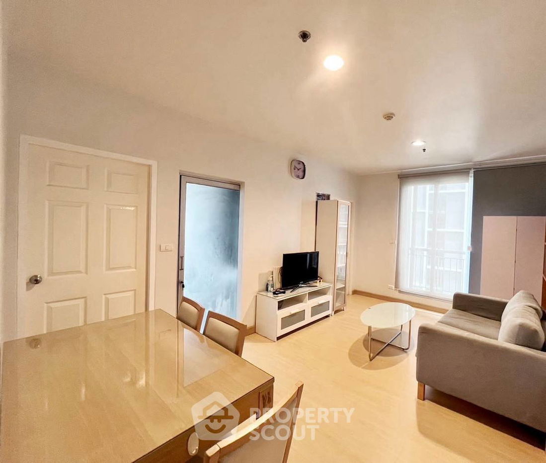 2-BR Condo at Life @ Ratchada-Huaikwang near MRT Sutthisan (ID 2518961)