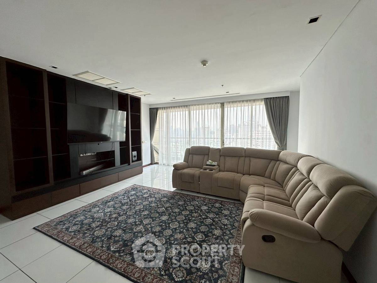 2-BR Condo at The Lakes Bangkok near BTS Asok (ID 2508684)
